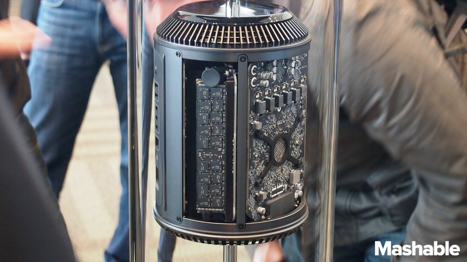 Apple a lansat Mac Pro 4 - Inborş